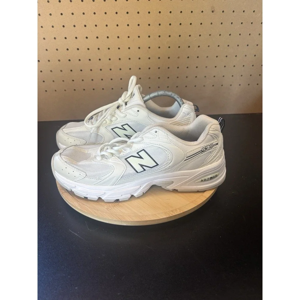 New Balance 530 Series Sneakers  Women US 8  MR530SH White Tan NB - Picture 3 of 9